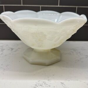 Vintage 9 1/8" Milk Glass Footed Pedestal Bowl by Anchor Hocking Harvest Grape